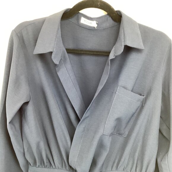 Essue Size Small Navy Blue Faux Wrap Romper‎ Long Sleeves Stretch Waist - Picture 2 of 8